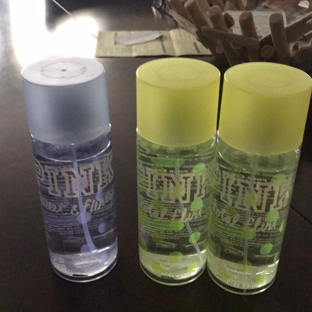 Pink body mist